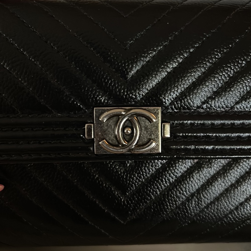 Authentic Chanel Quilted Chevron Boy Wallet Crossbody WOC - Picture 4 of 14